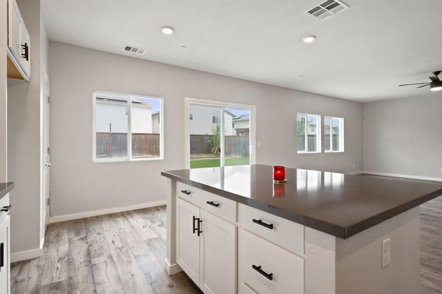 6735 Oakum Way, Stockton, CA 95219