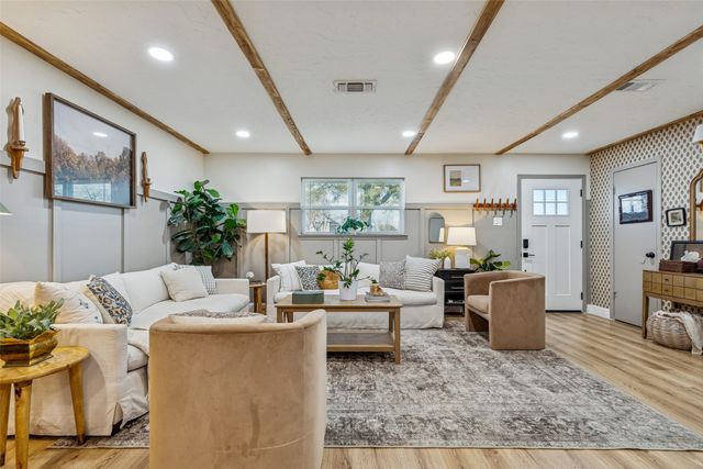 6201 S Ridge Road, Fort Worth, TX 76135