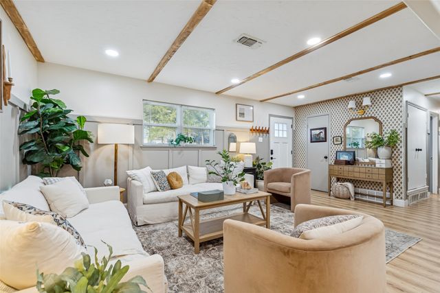 6201 S Ridge Road, Fort Worth, TX 76135