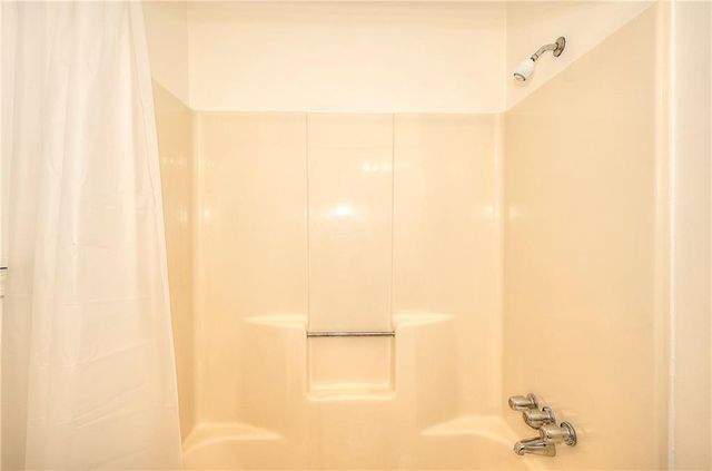 284 E 5th Avenue, Winder, GA 30680