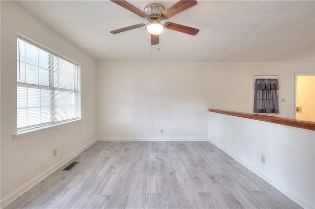 284 E 5th Avenue, Winder, GA 30680