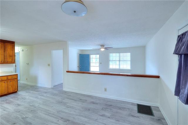 284 E 5th Avenue, Winder, GA 30680