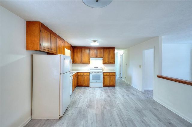 284 E 5th Avenue, Winder, GA 30680