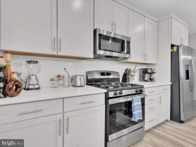 12329 GEMSTONE DR, Hagerstown, MD 21740