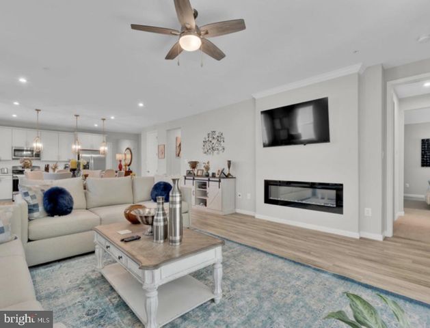 12329 GEMSTONE DR, Hagerstown, MD 21740