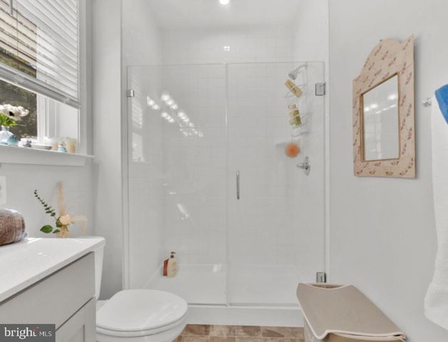 12329 GEMSTONE DR, Hagerstown, MD 21740