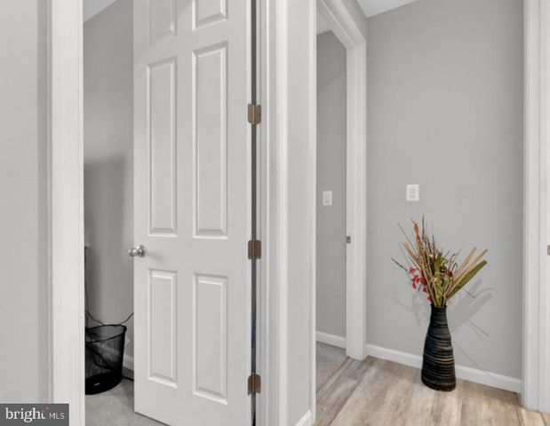 12329 GEMSTONE DR, Hagerstown, MD 21740