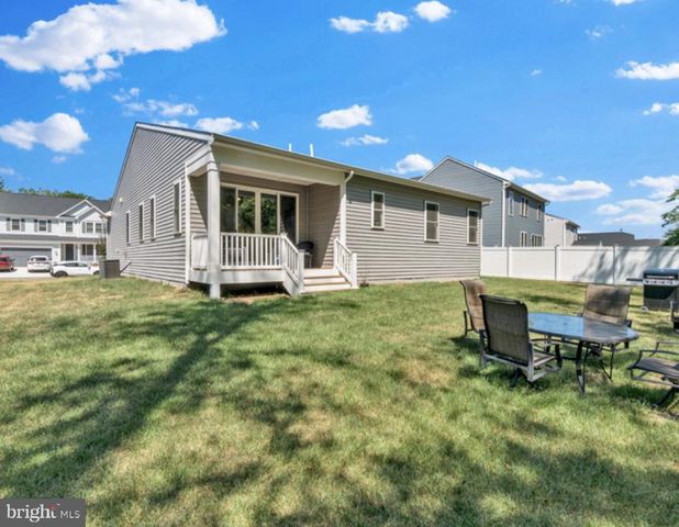 12329 GEMSTONE DR, Hagerstown, MD 21740