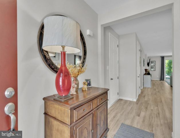 12329 GEMSTONE DR, Hagerstown, MD 21740