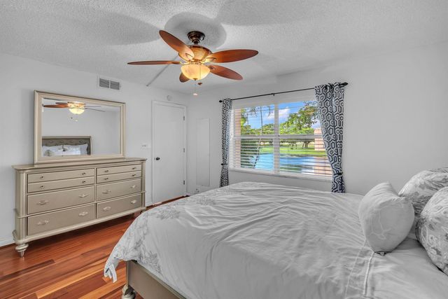 9301 Sunrise Lakes Boulevard 207, Sunrise, FL 33322