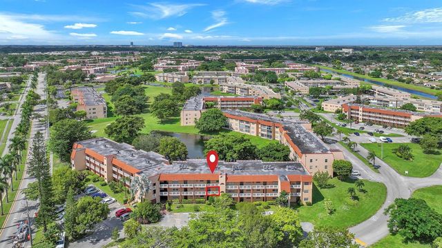 9301 Sunrise Lakes Boulevard 207, Sunrise, FL 33322
