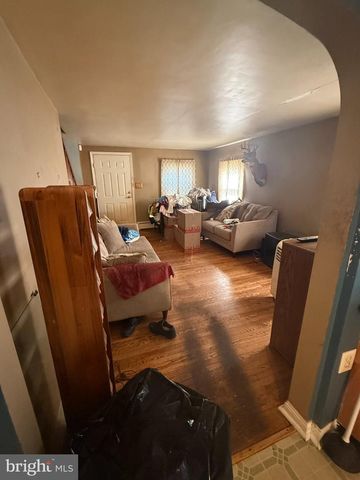 157 CRUM CREEK DR, Woodlyn, PA 19094