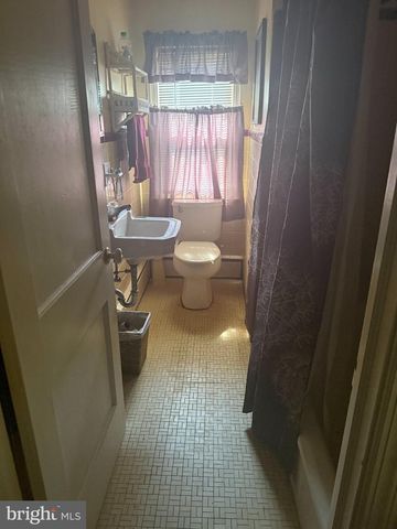157 CRUM CREEK DR, Woodlyn, PA 19094