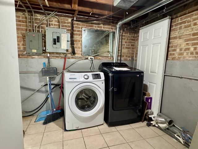 3107 W Howard Street, Chicago, IL 60645
