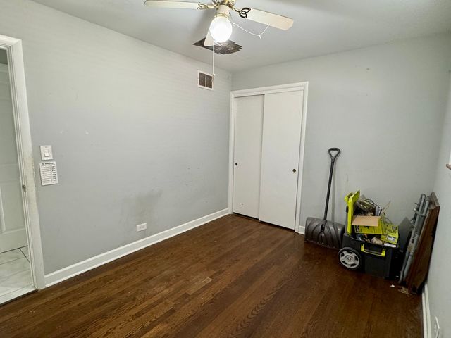 3107 W Howard Street, Chicago, IL 60645