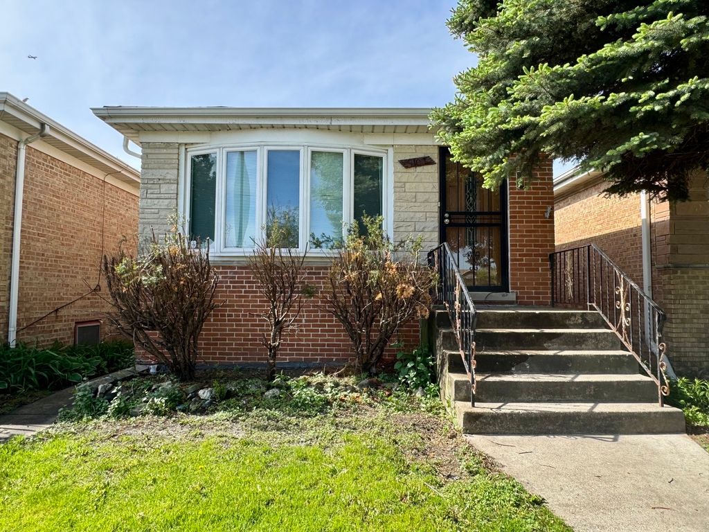 3107 W Howard Street, Chicago, IL 60645