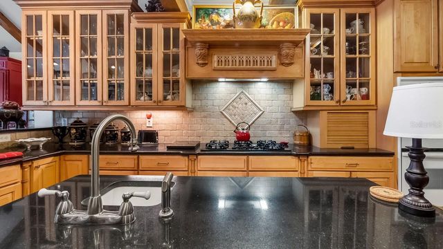 403 MISSION LANE, Howey In The Hills, FL 34737