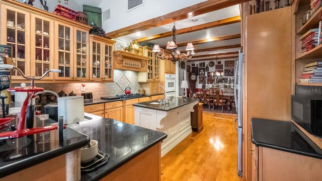 403 MISSION LANE, Howey In The Hills, FL 34737