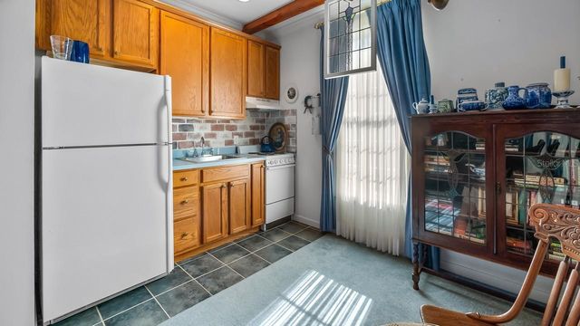 403 MISSION LANE, Howey In The Hills, FL 34737