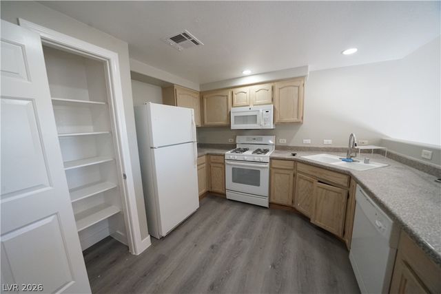 3400 Cabana Drive 1071, Las Vegas, NV 89122