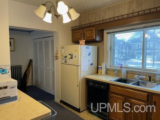 321 N Front Street, Marquette, MI 49855