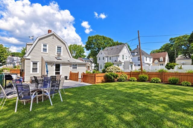 72 School, Saugus, MA 01906