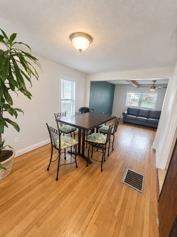 72 School, Saugus, MA 01906