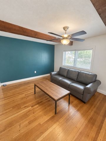 72 School, Saugus, MA 01906