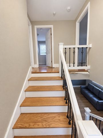 72 School, Saugus, MA 01906