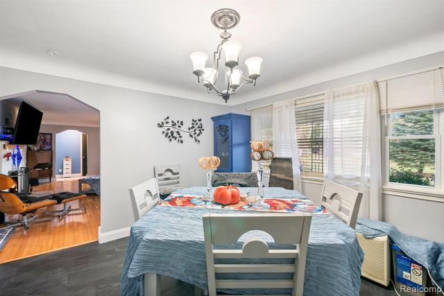 6736 Lakeshore Road, Lexington, MI 48450