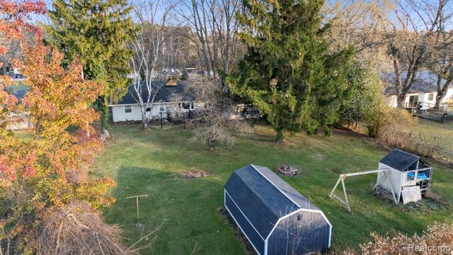 6736 Lakeshore Road, Lexington, MI 48450