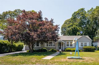 84 Country Club Road, Bellport Village, NY 11713