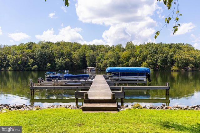 296 ROBBIE RD, Bumpass, VA 23024