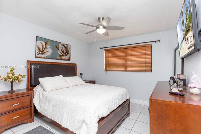 1261 W 43rd Place, Hialeah, FL 33012