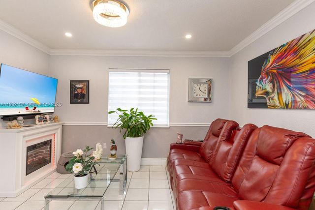1261 W 43rd Place, Hialeah, FL 33012