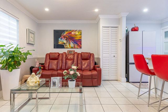 1261 W 43rd Place, Hialeah, FL 33012