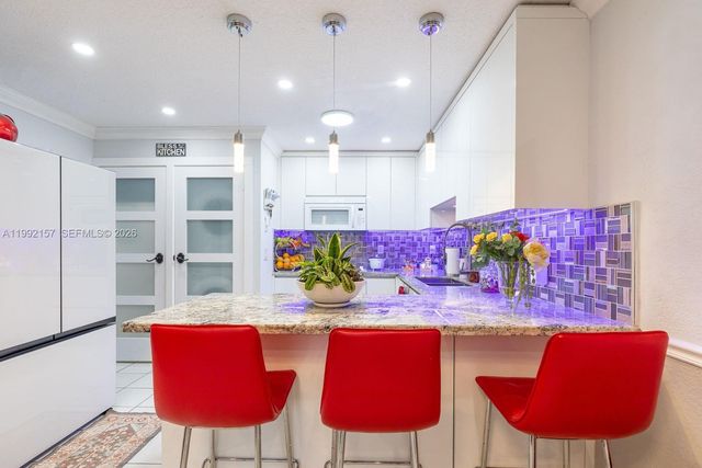1261 W 43rd Place, Hialeah, FL 33012