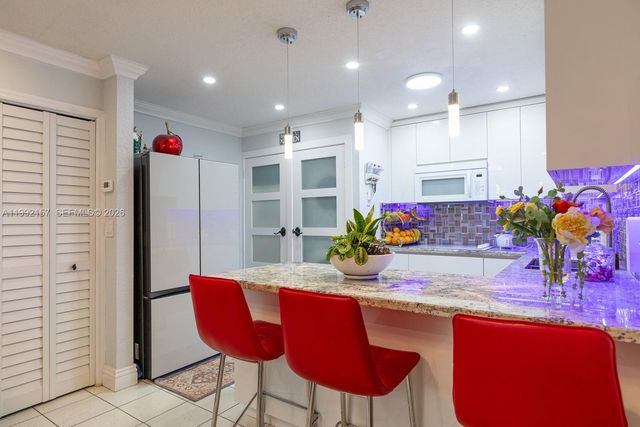 1261 W 43rd Place, Hialeah, FL 33012