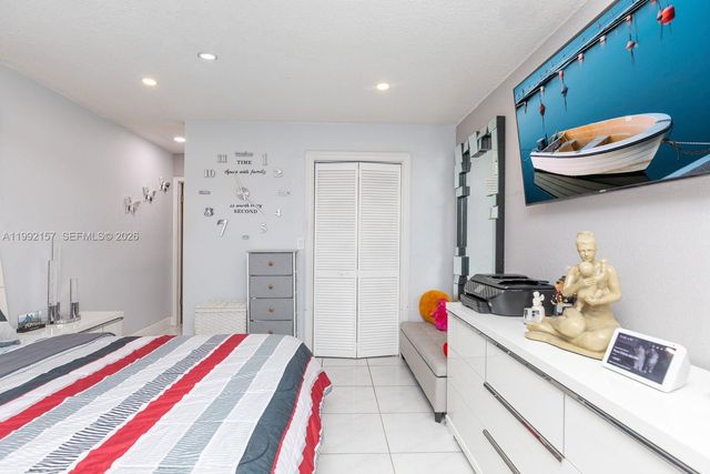 1261 W 43rd Place, Hialeah, FL 33012