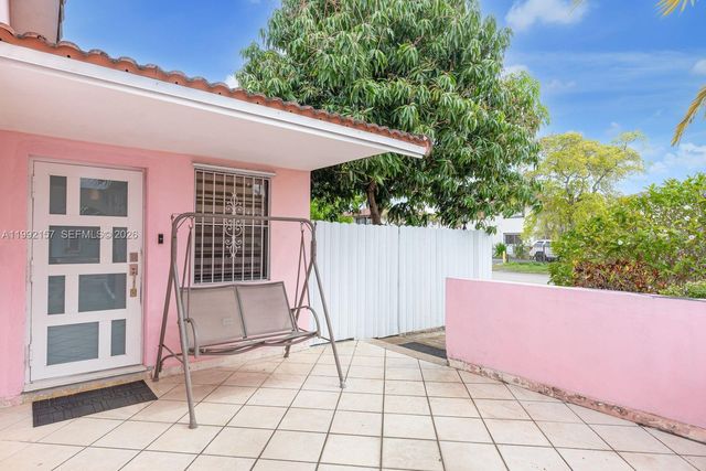 1261 W 43rd Place, Hialeah, FL 33012