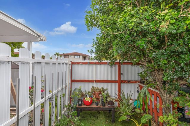 1261 W 43rd Place, Hialeah, FL 33012