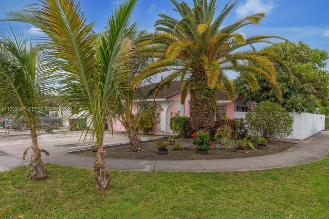 1261 W 43rd Place, Hialeah, FL 33012