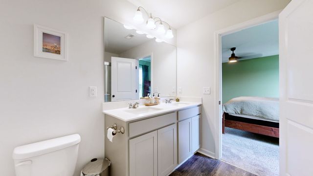 1050 Lonergan Cir, Spring Hill, TN 37174