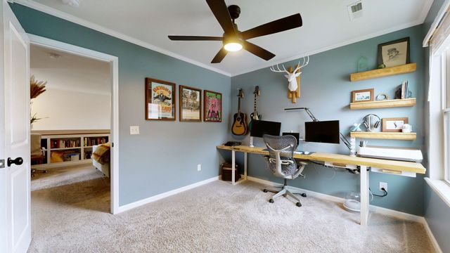 1050 Lonergan Cir, Spring Hill, TN 37174