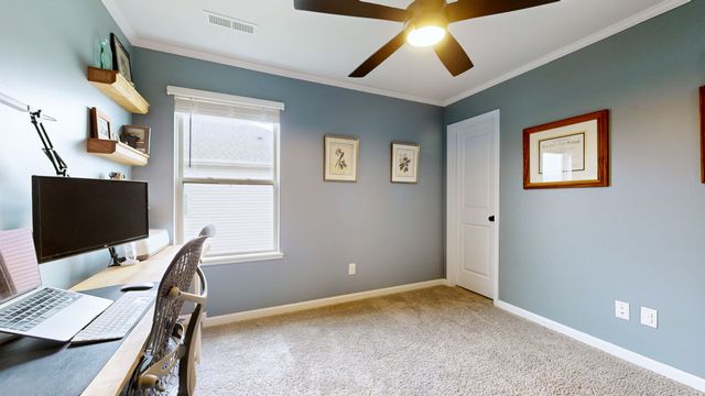 1050 Lonergan Cir, Spring Hill, TN 37174