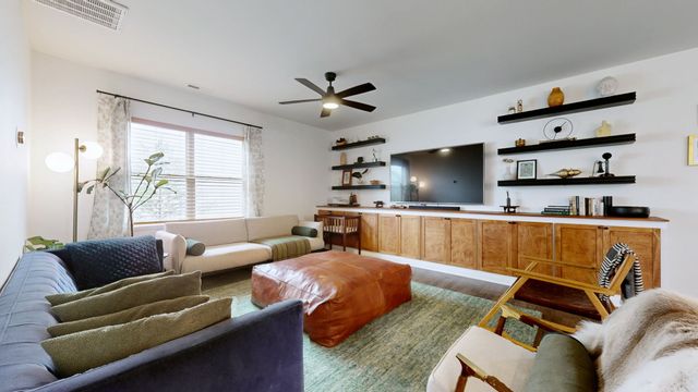 1050 Lonergan Cir, Spring Hill, TN 37174