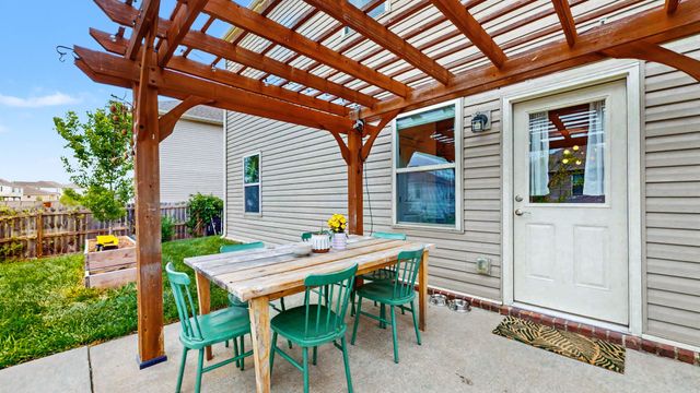 1050 Lonergan Cir, Spring Hill, TN 37174