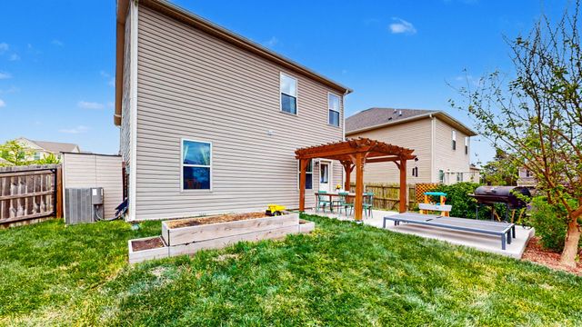 1050 Lonergan Cir, Spring Hill, TN 37174