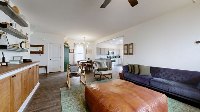 1050 Lonergan Cir, Spring Hill, TN 37174