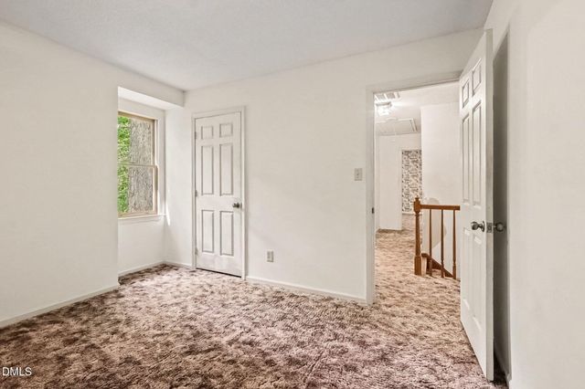 6213 Lakerun Court, Raleigh, NC 27612